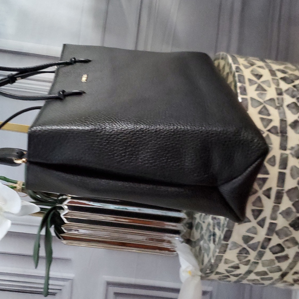 Furla Black Tote Bag with Textured Leather and Gold Hardware - Picture 2 of 9